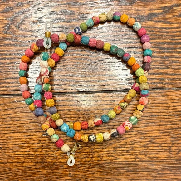 Colorful Beaded Glasses Chains - Picture 7 of 8